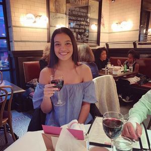 Meet your Posher, Nicole